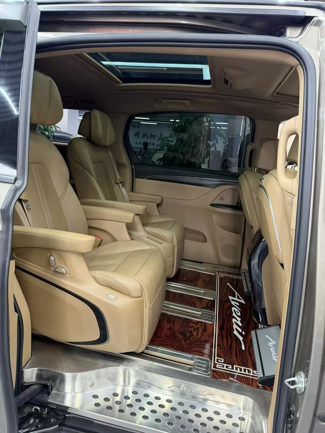 Buick GL8 2021 thumb 2