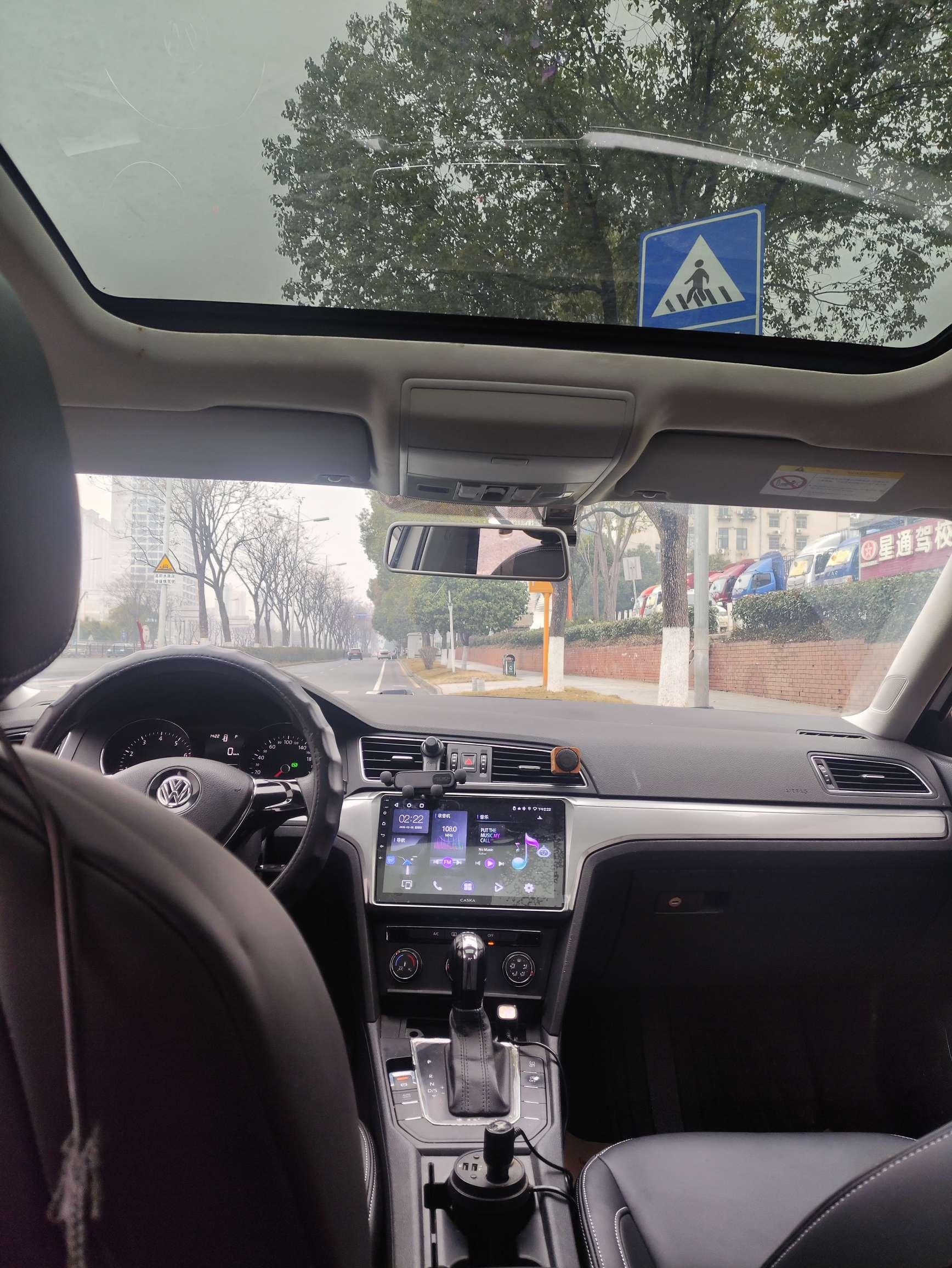 Volkswagen Lamando 2017 thumb 6