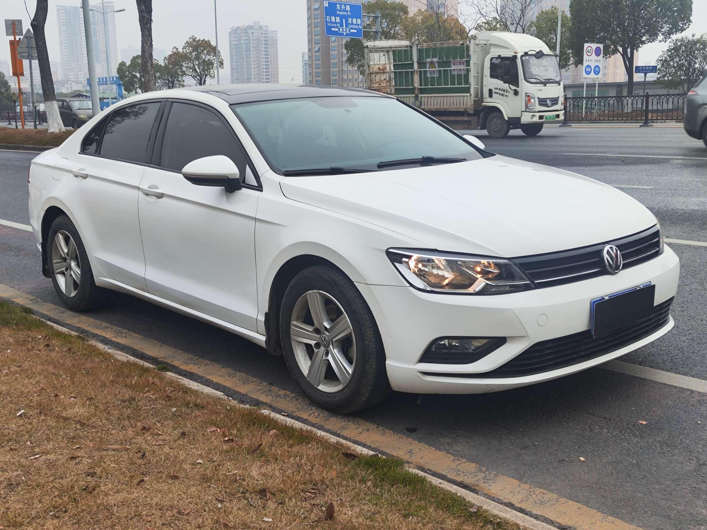Volkswagen Lamando 2017 thumb 11