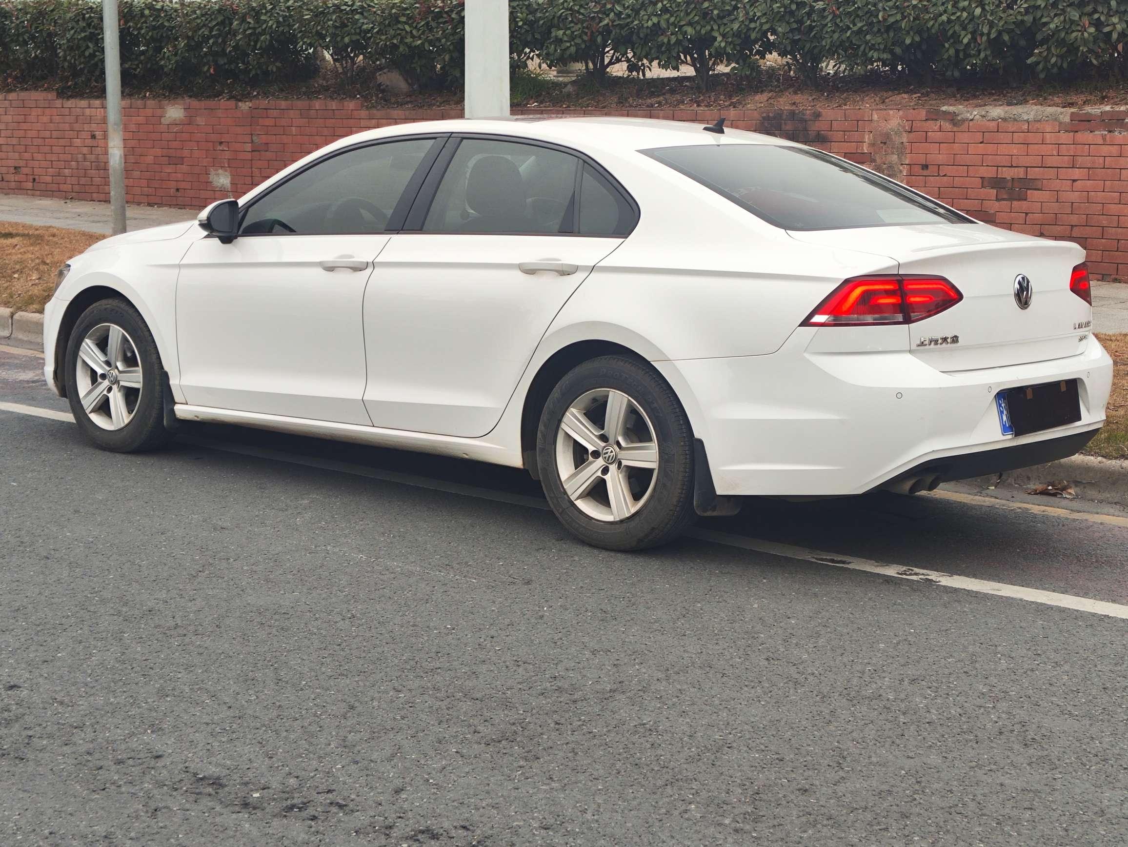 Volkswagen Lamando 2017 thumb 12