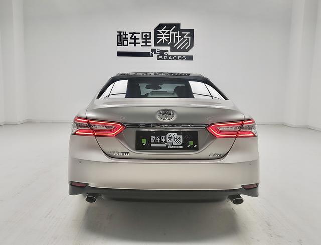 Toyota Camry 2019 thumb 3