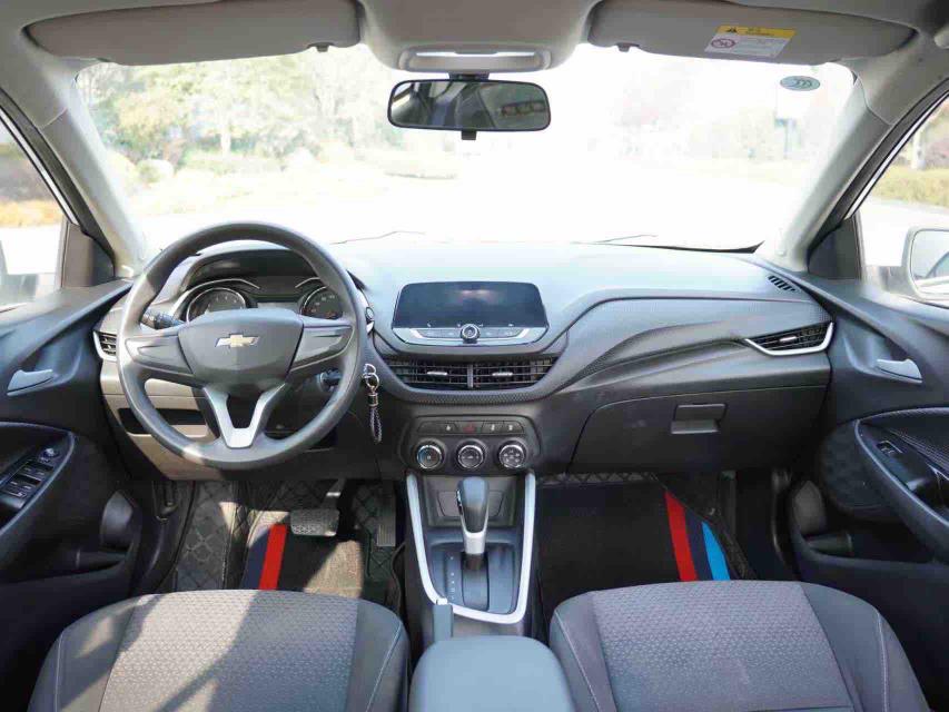 Chevrolet Cavalier 2020 thumb 5