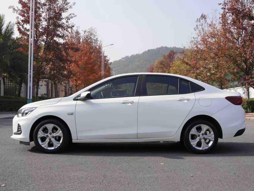 Chevrolet Cavalier 2020 thumb 10