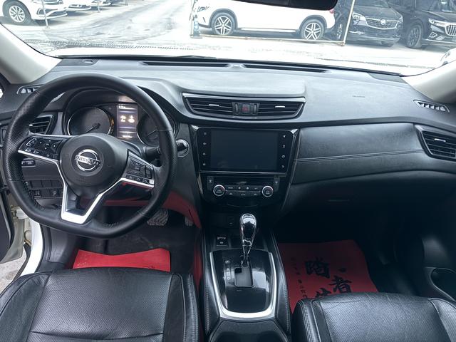 Nissan X-Trail 2020 thumb 2