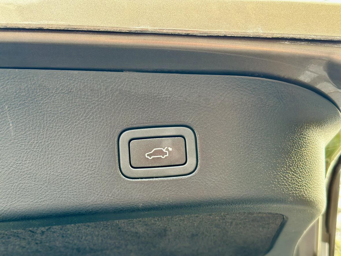 Land Rover Range Rover Sport 2012 thumb 6