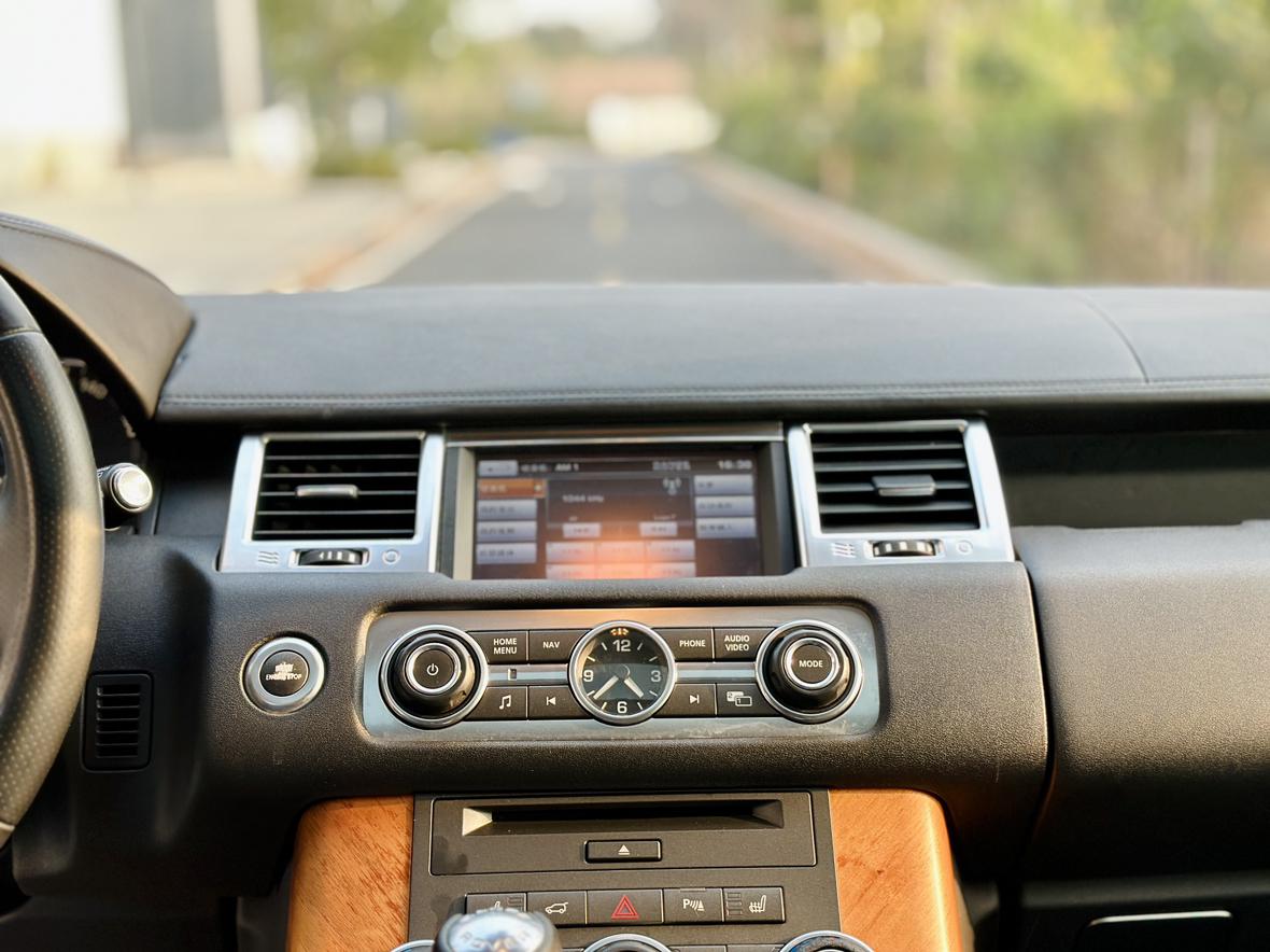 Land Rover Range Rover Sport 2012 thumb 9