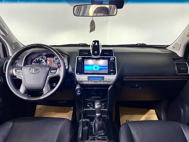 Toyota Land Cruiser Prado 2019 thumb 12