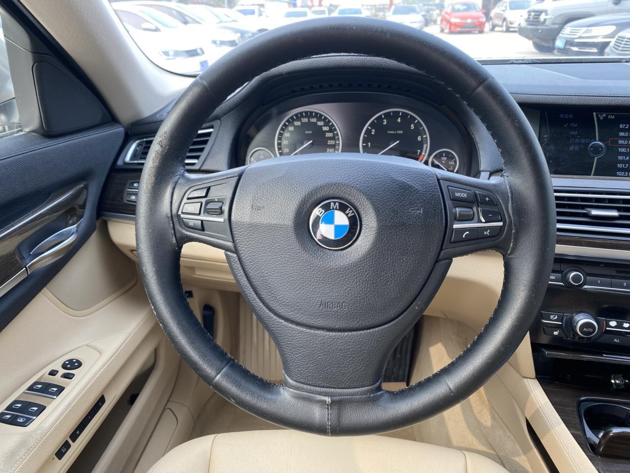 BMW 7 серии 2011 thumb 8