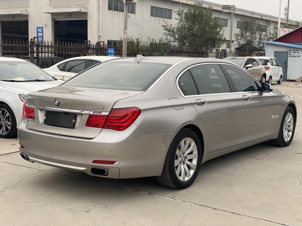 BMW 7 серии 2012 thumb 2