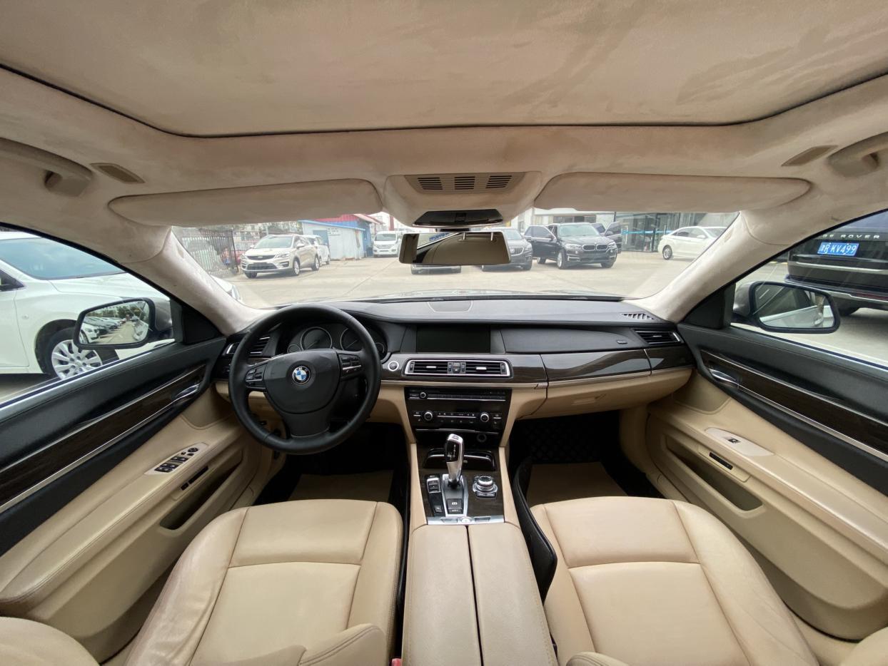 BMW 7 серии 2012 thumb 9
