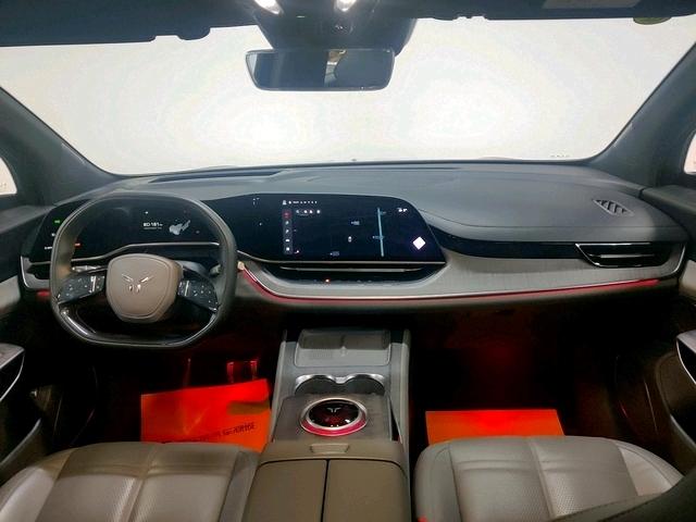 Hongqi Tiangong 08 2025 thumb 6