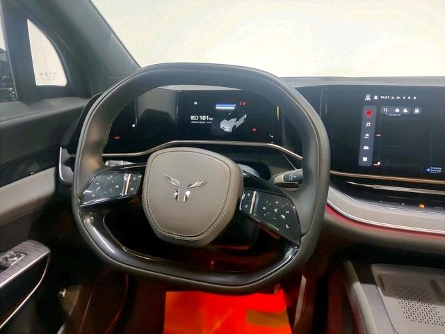Hongqi Tiangong 08 2025 thumb 8