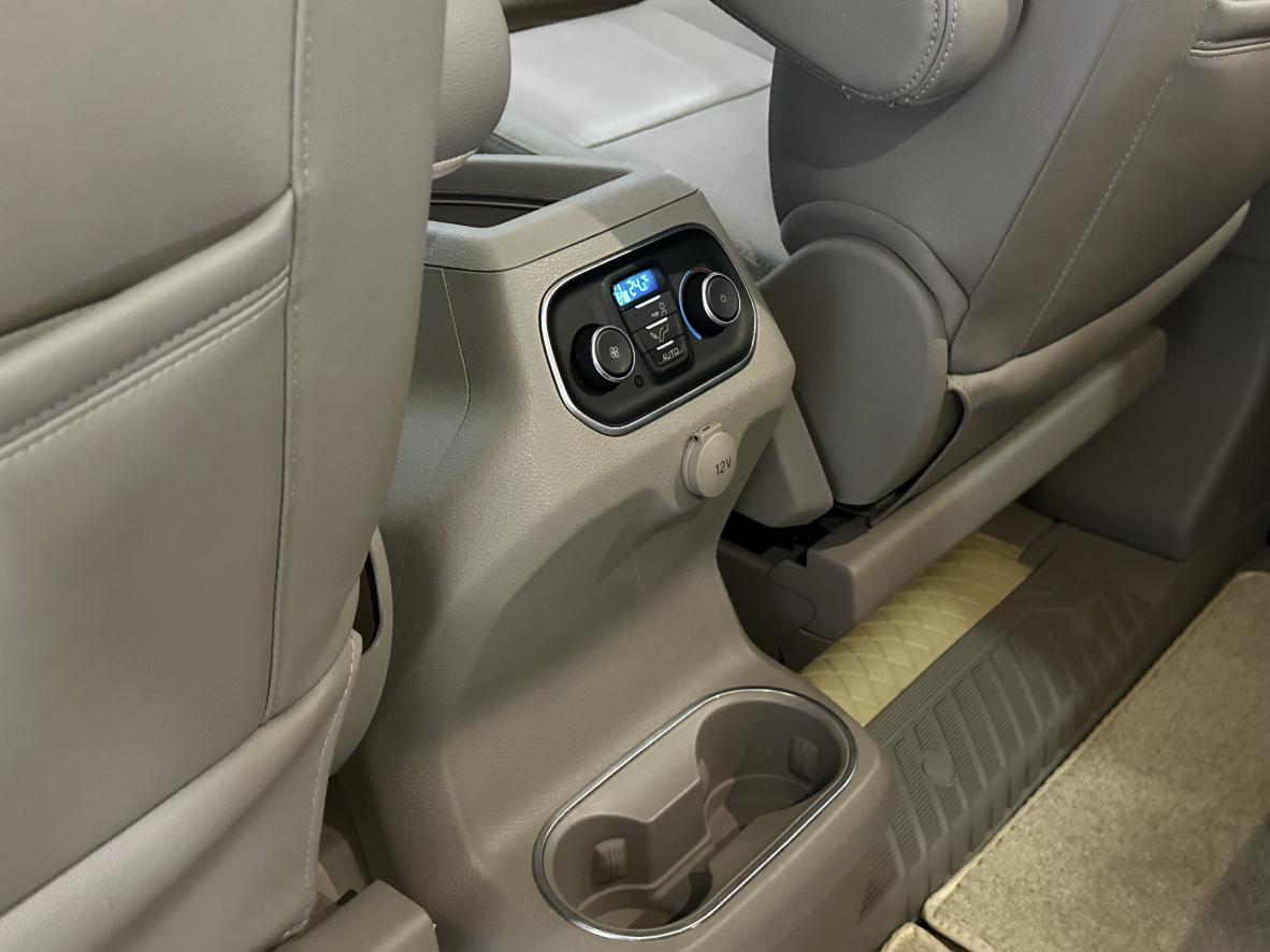 Ford Tourneo Custom 2017 thumb 12