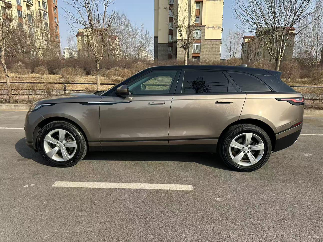 Land Rover Range Rover Evoque 2019 thumb 2