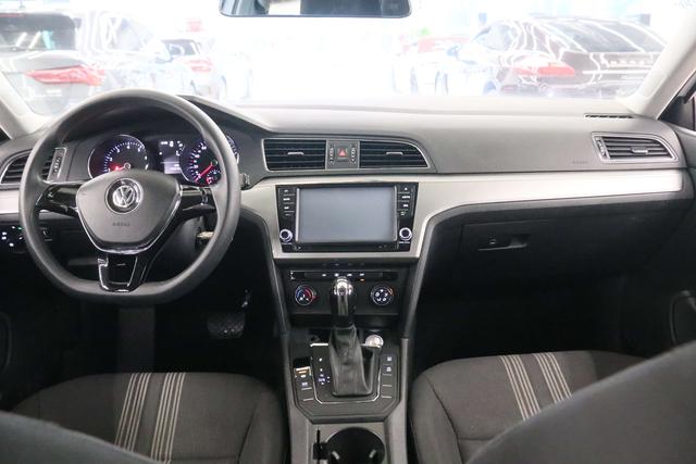 Volkswagen Lamando 2017 thumb 6