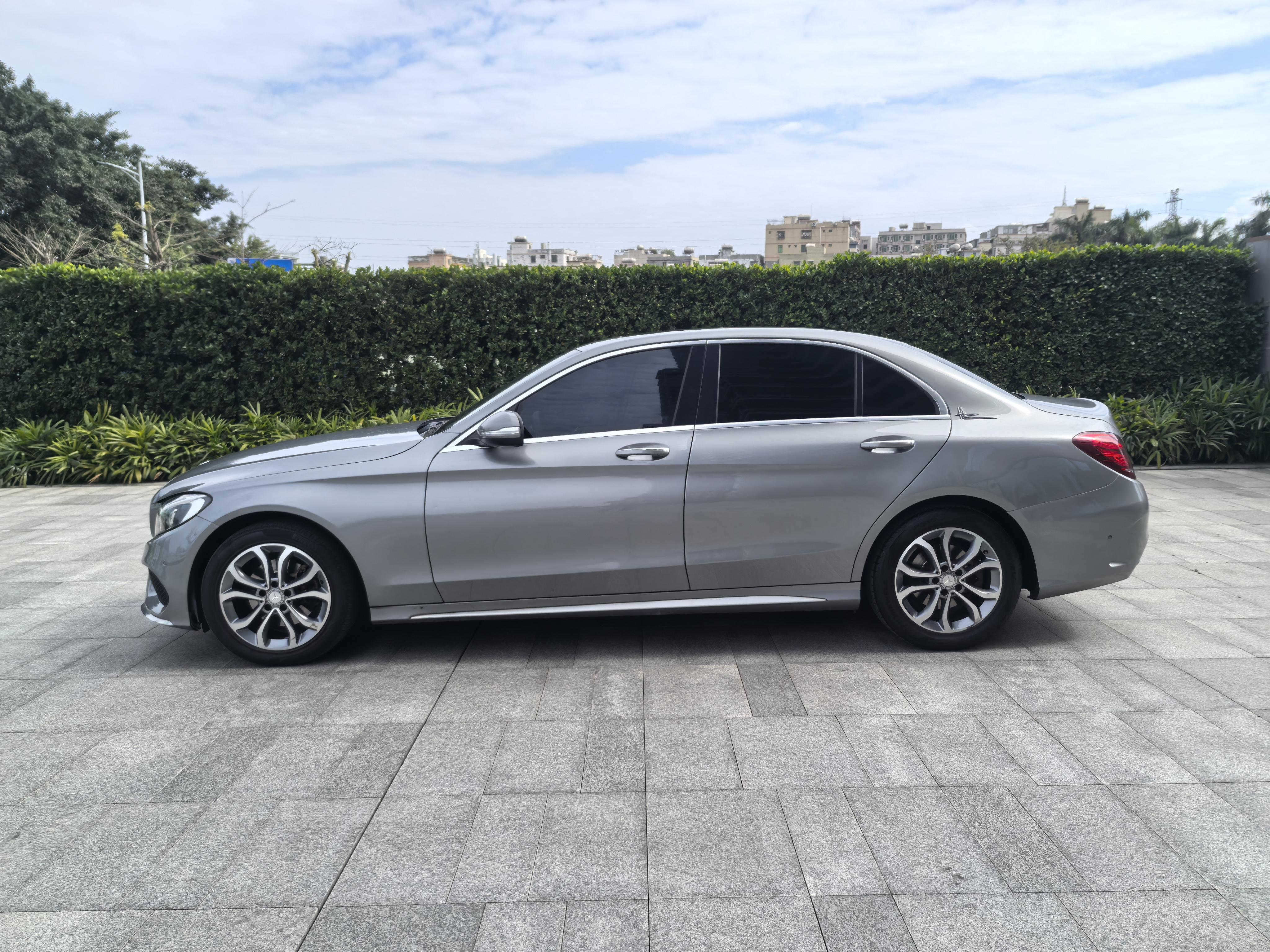 Mercedes-Benz C-Class 2016 thumb 2