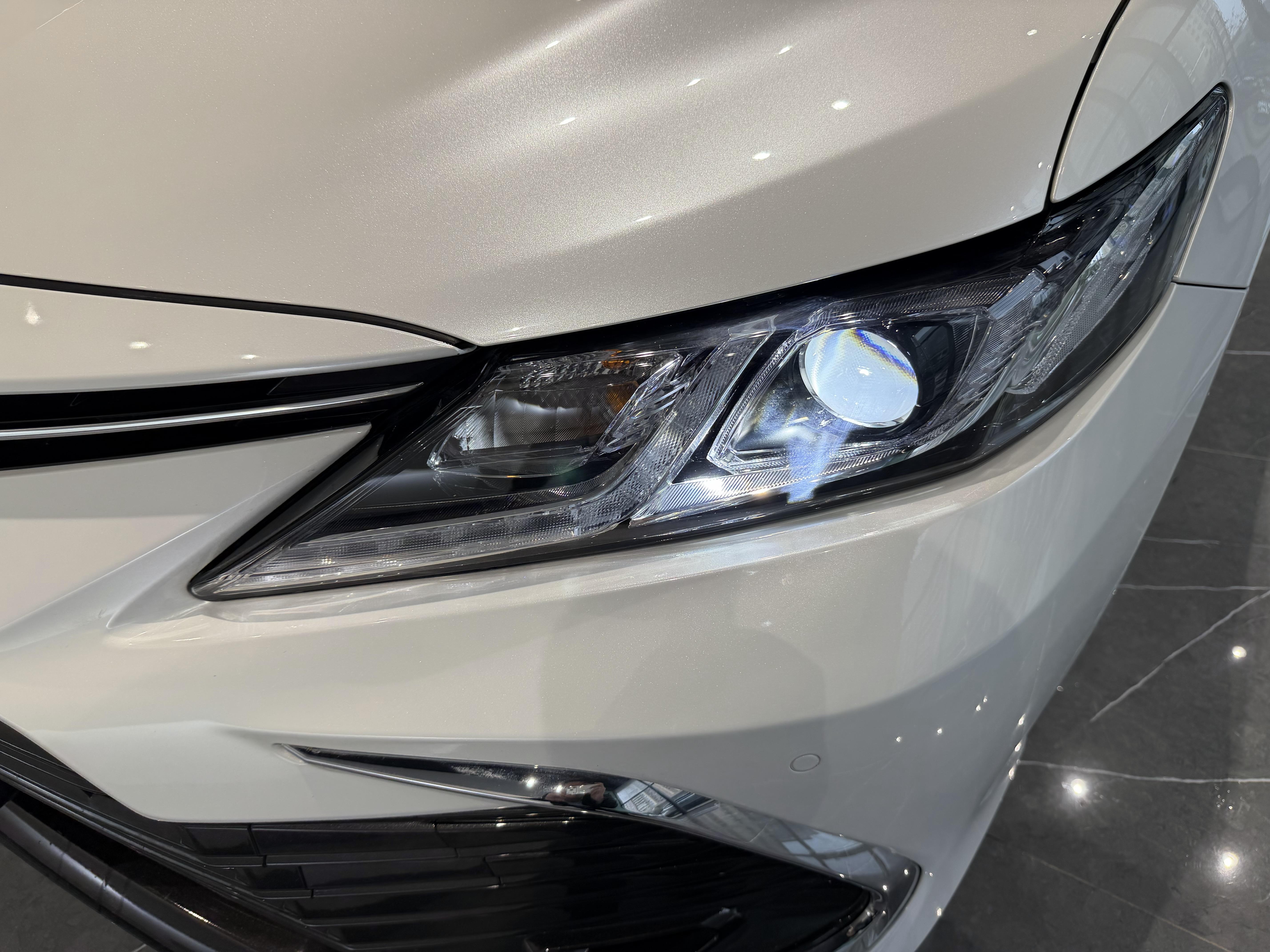 Toyota Camry 2022 thumb 4