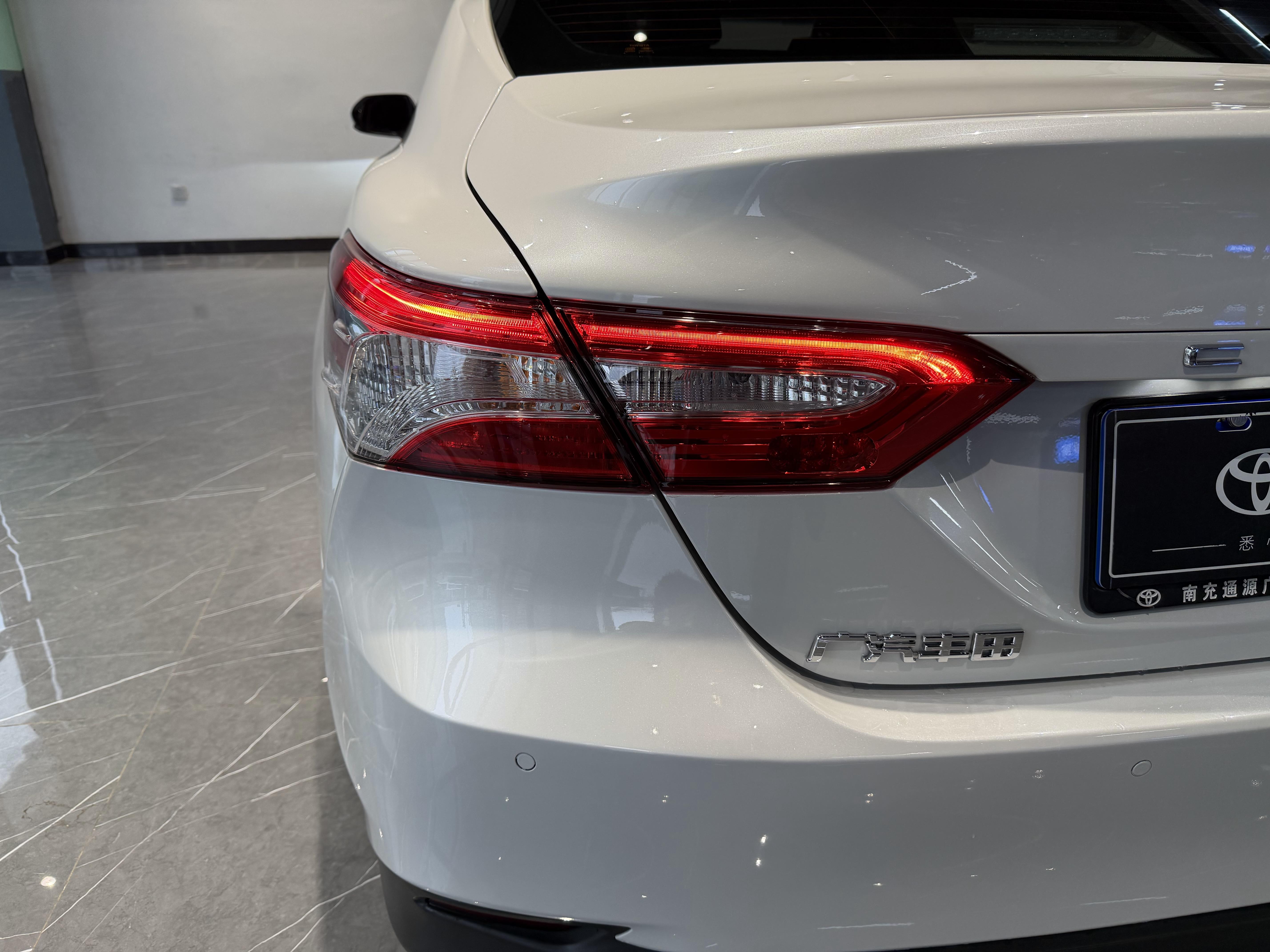 Toyota Camry 2022 thumb 5