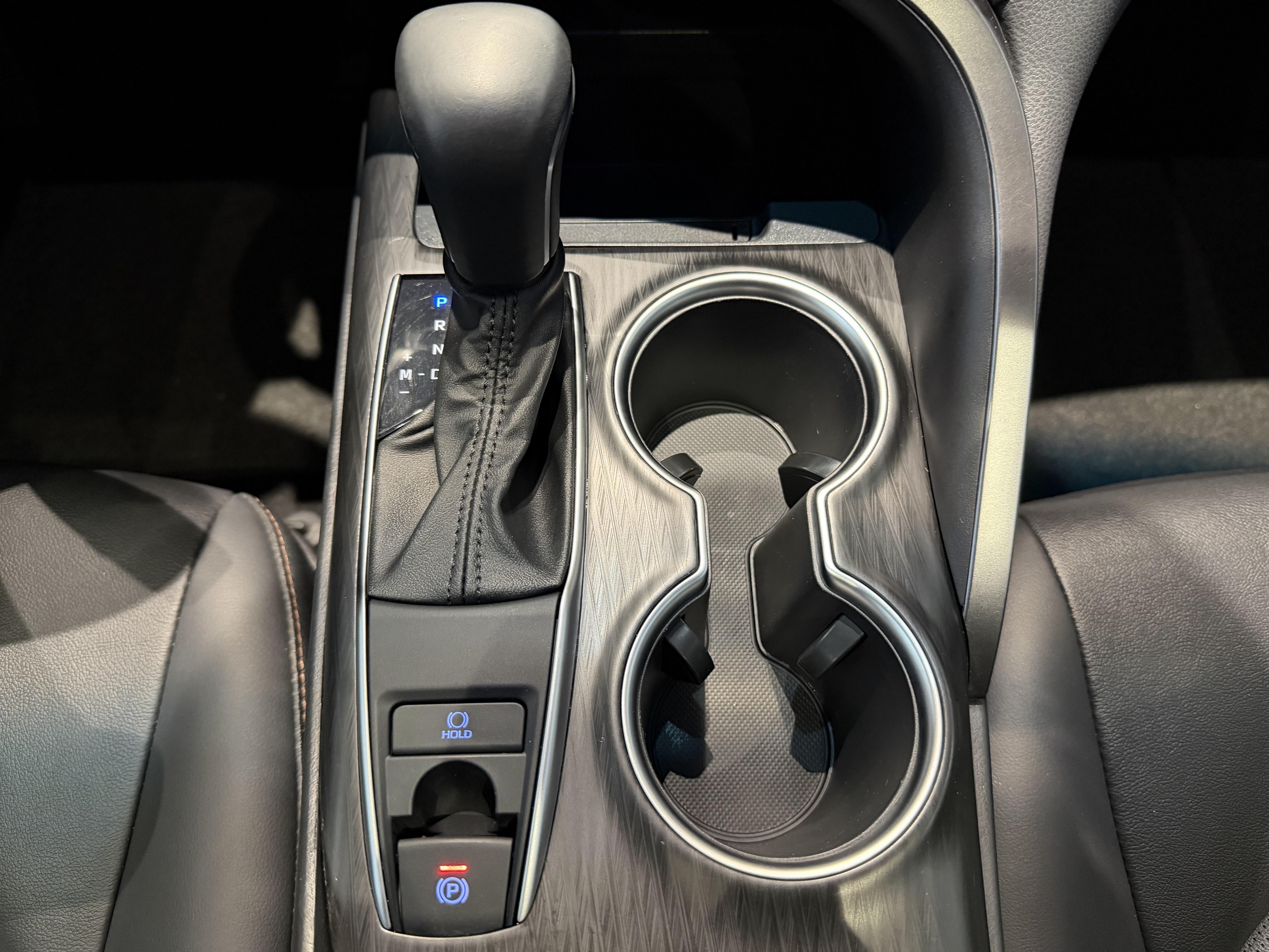 Toyota Camry 2022 thumb 8