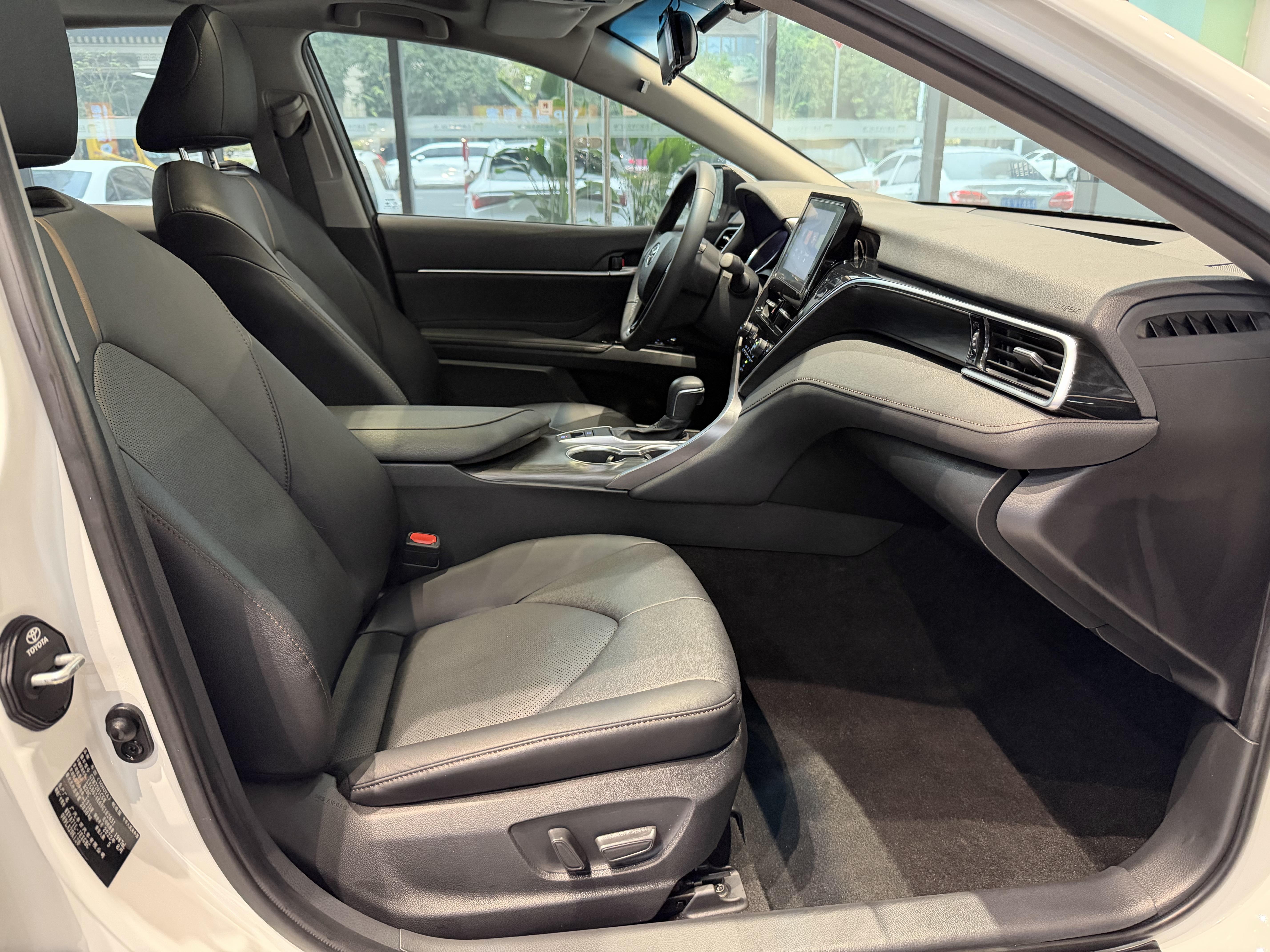 Toyota Camry 2022 thumb 11