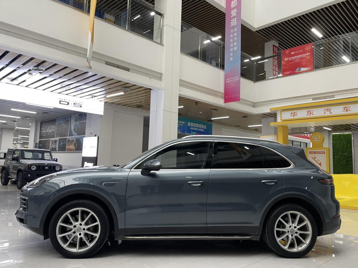 Porsche Cayenne 2018 thumb 2