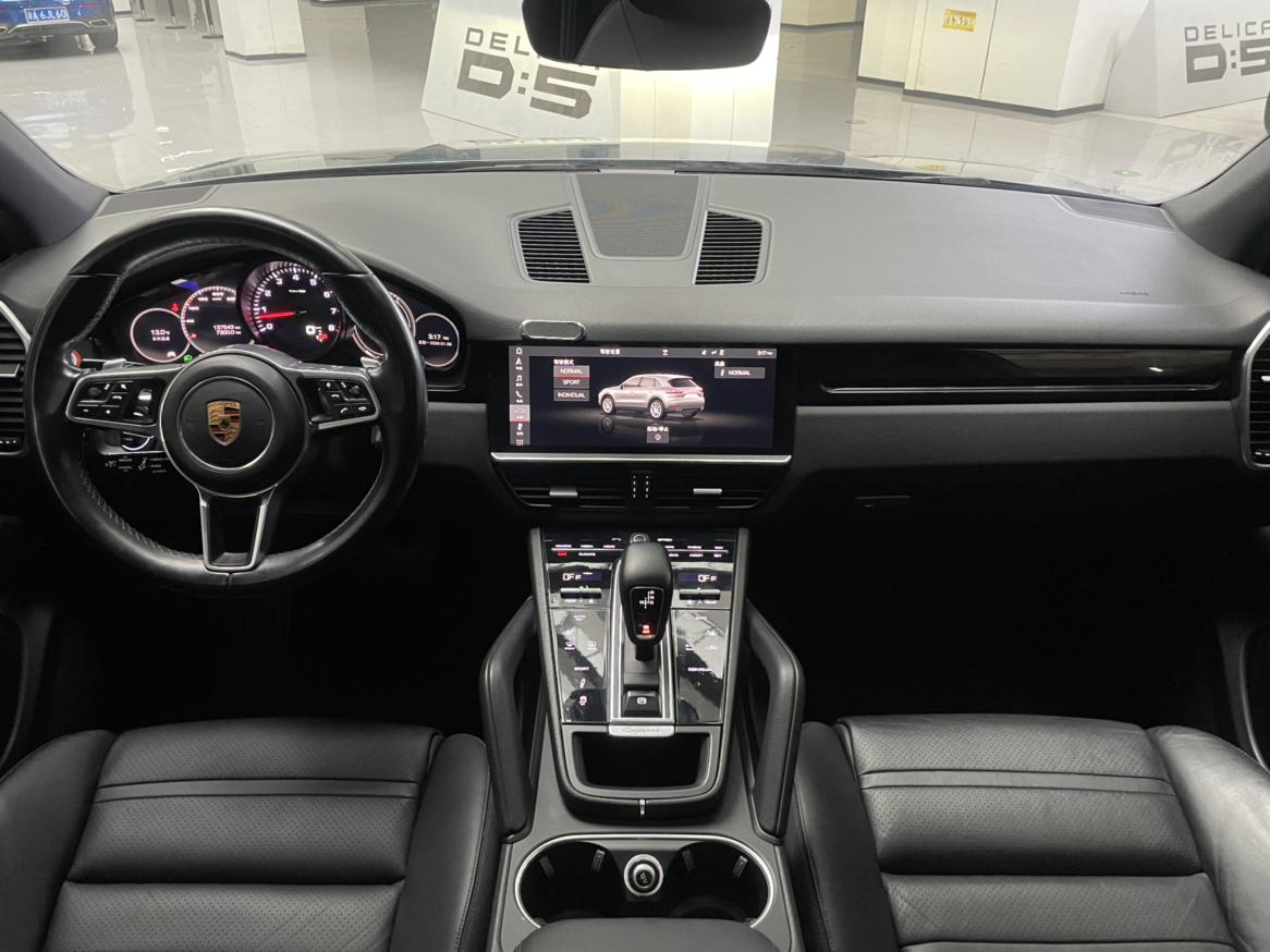 Porsche Cayenne 2018 thumb 8