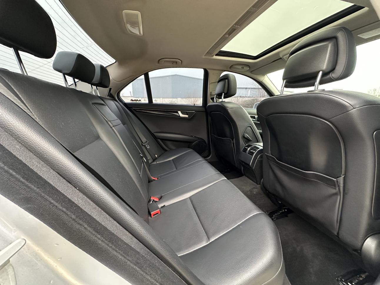 Mercedes-Benz C-Class 2013 thumb 9