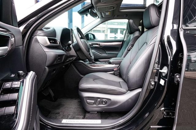 Toyota Highlander 2024 thumb 5