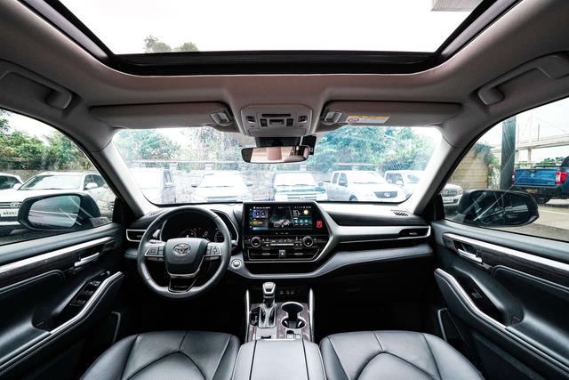 Toyota Highlander 2024 thumb 6