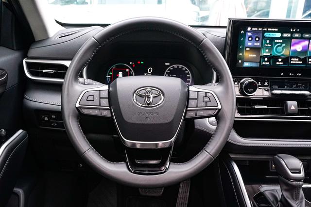 Toyota Highlander 2024 thumb 7
