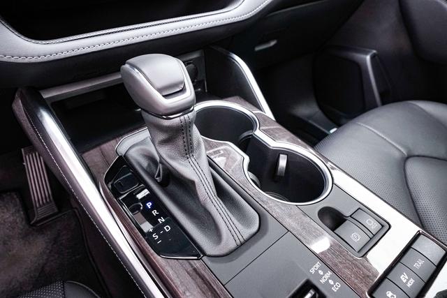 Toyota Highlander 2024 thumb 10