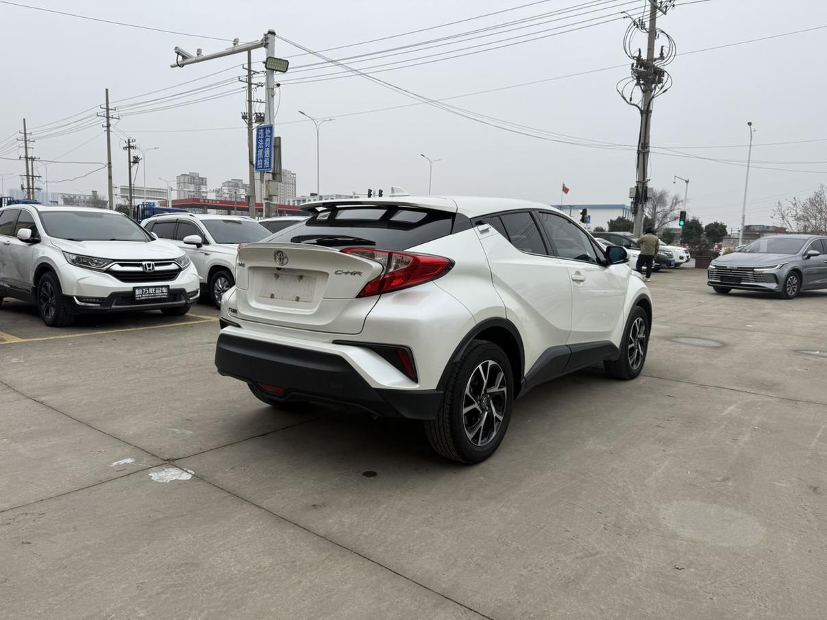 Toyota C-HR 2019 thumb 10