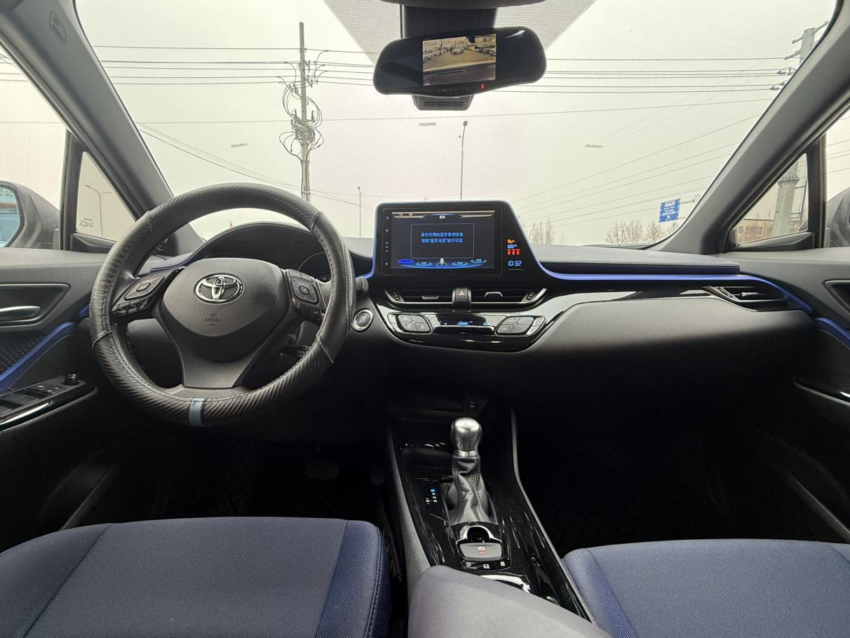 Toyota C-HR 2019 thumb 11