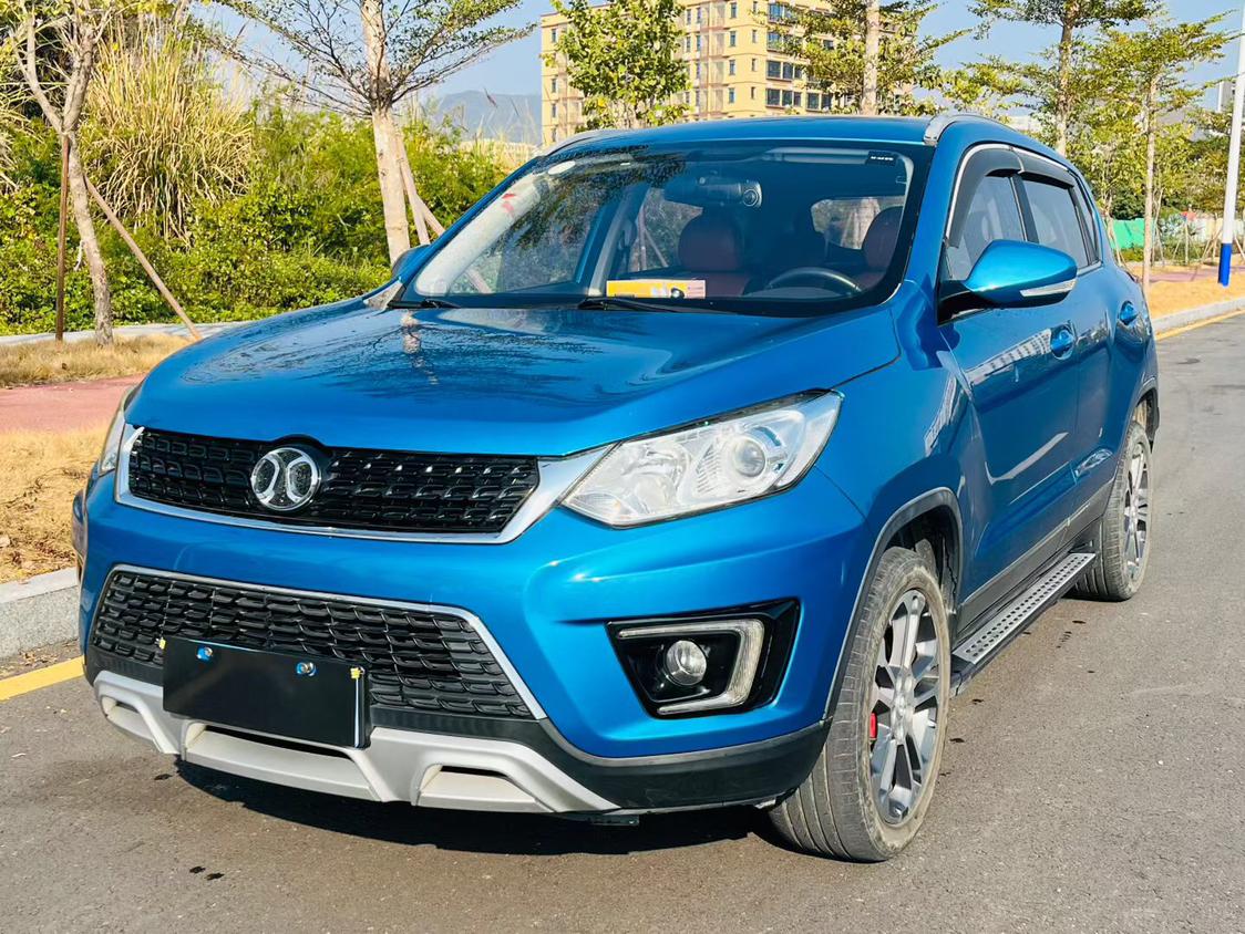 BAIC X35 2016 thumb 8