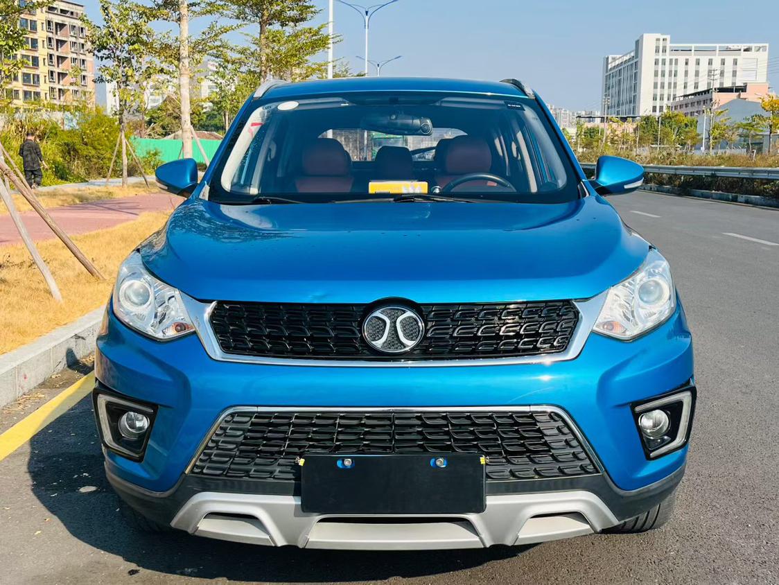 BAIC X35 2016 thumb 9