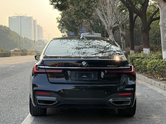 BMW 7 серии 2019 thumb 2