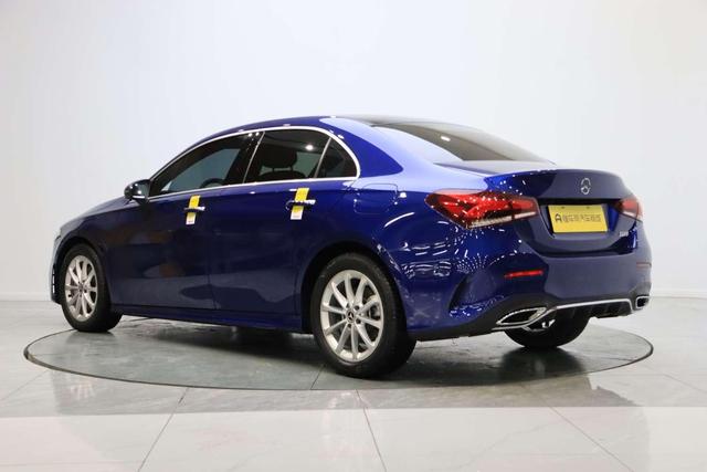 Mercedes-Benz A-Class 2022 thumb 2
