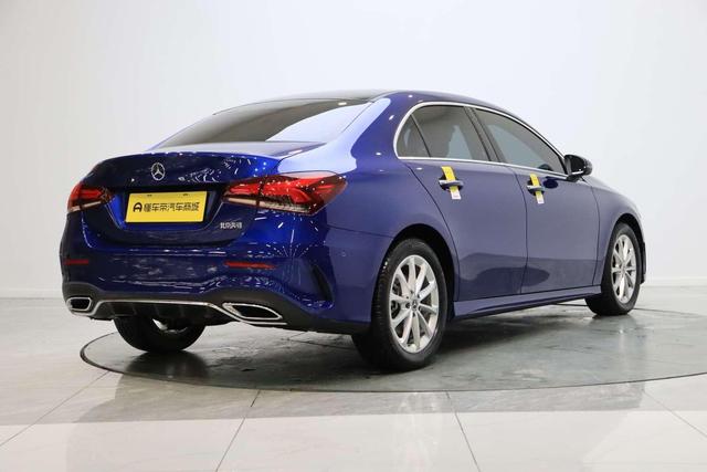 Mercedes-Benz A-Class 2022 thumb 4