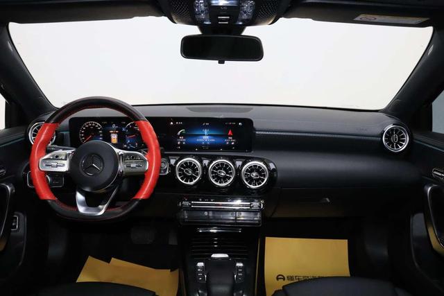 Mercedes-Benz A-Class 2022 thumb 6