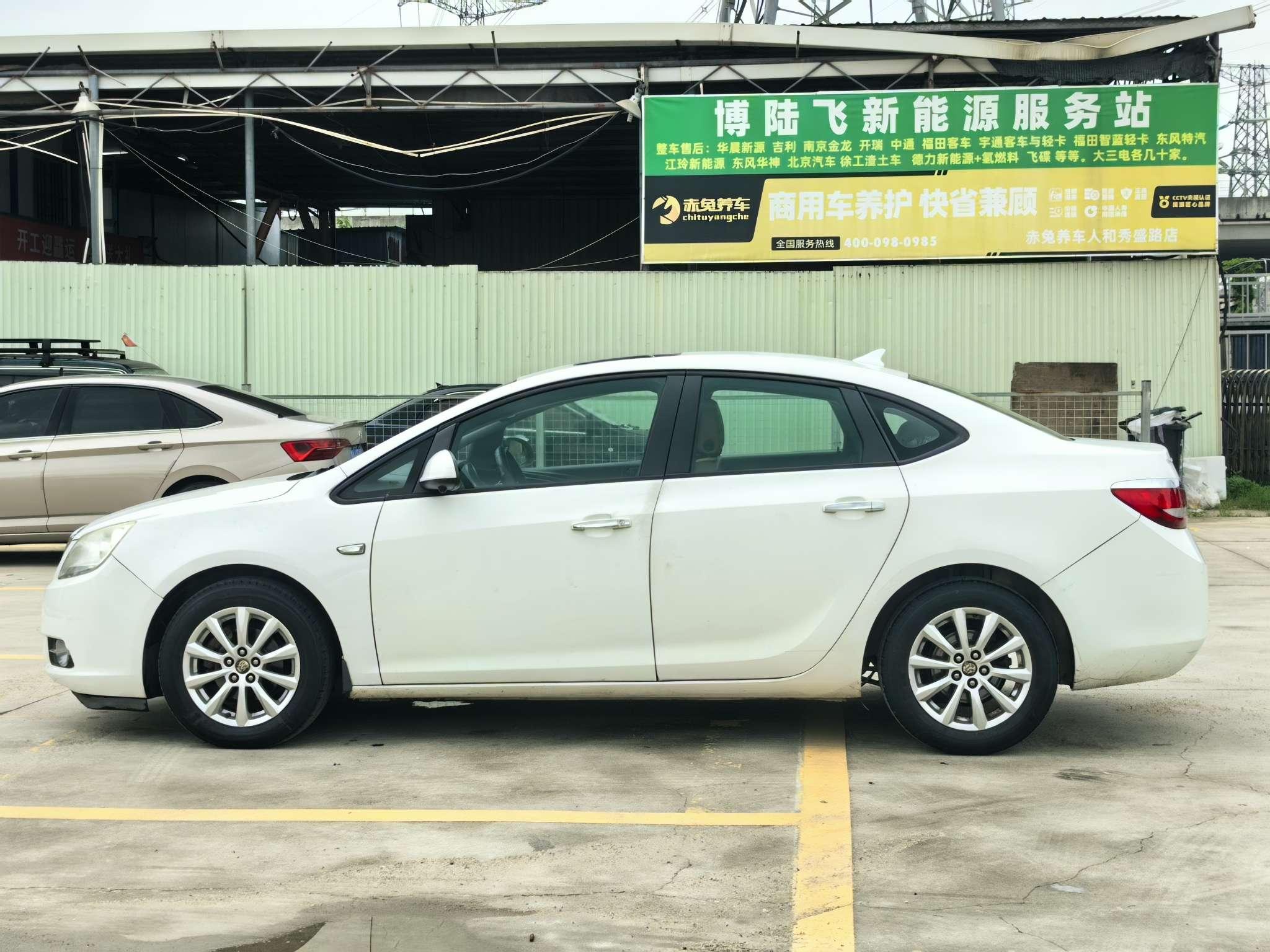 Buick Excelle 2014 thumb 2