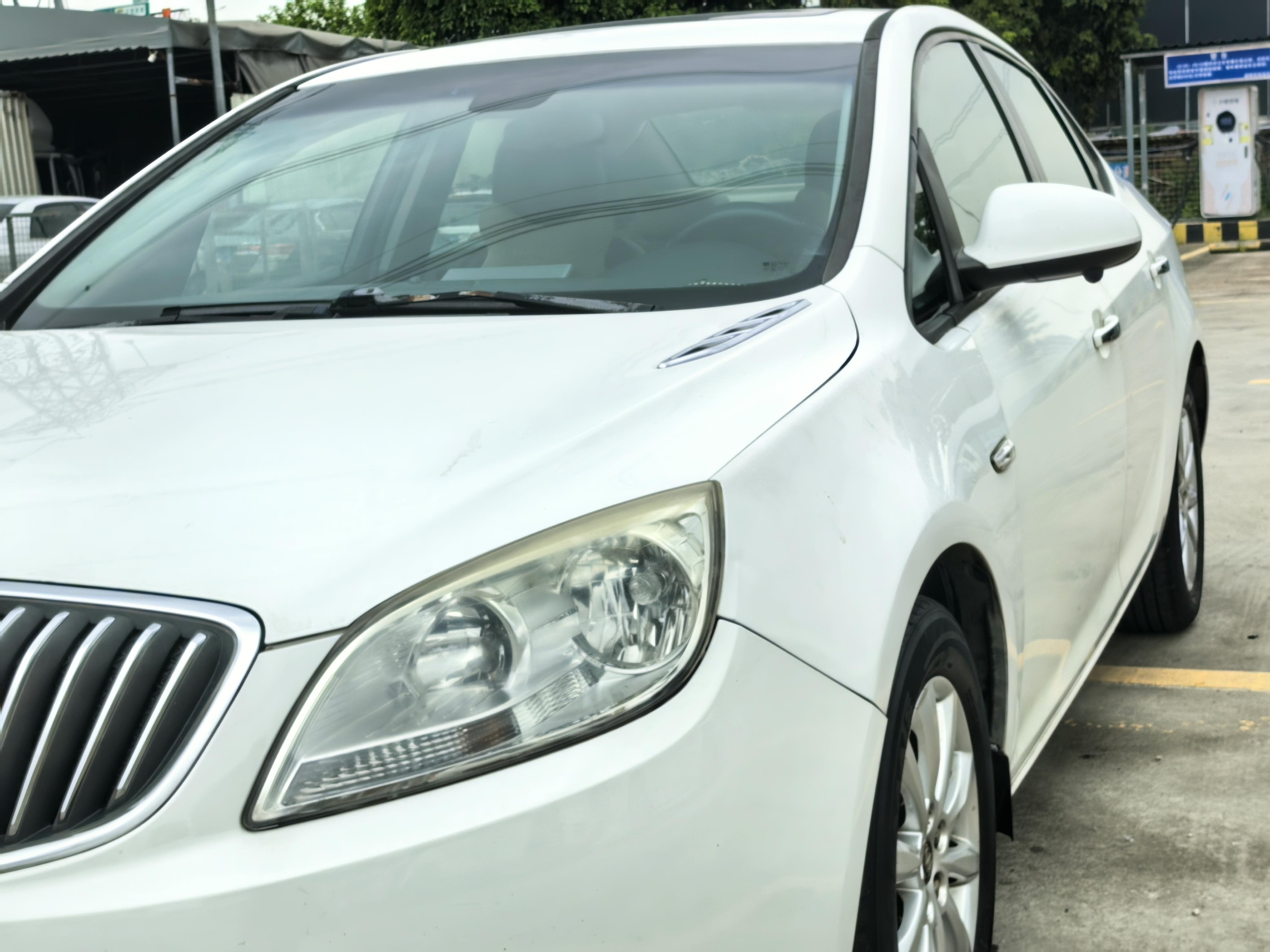 Buick Excelle 2014 thumb 9