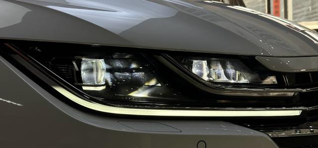 Volkswagen Arteon 2020 thumb 2
