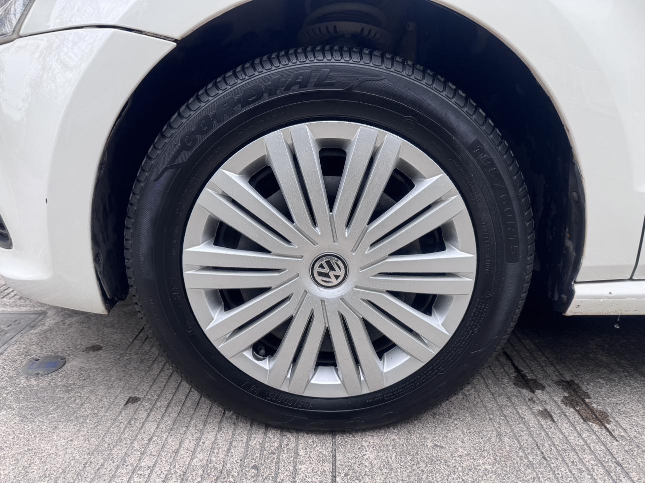 Volkswagen Polo 2018 thumb 4