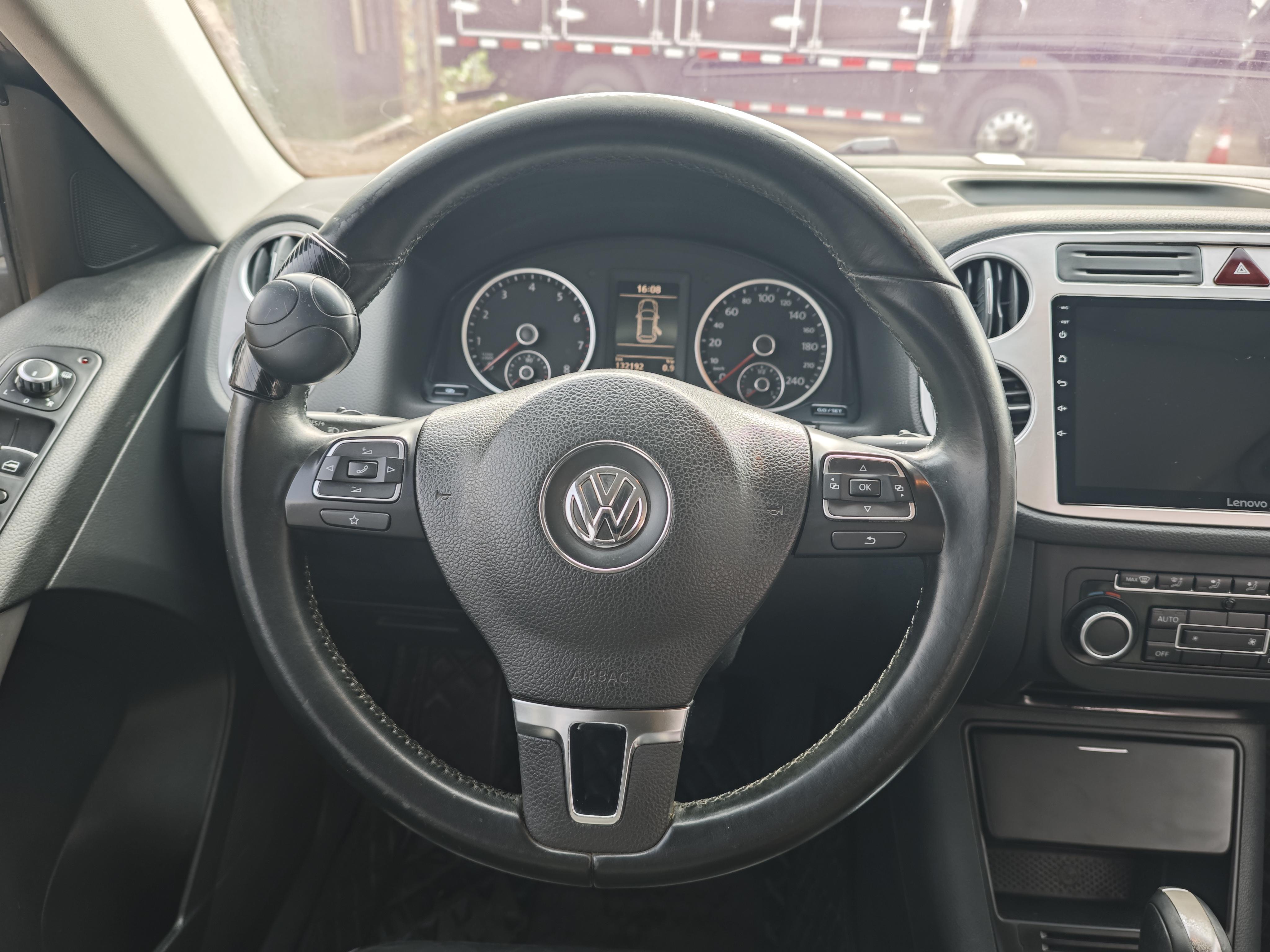 Volkswagen Tiguan 2013 thumb 9