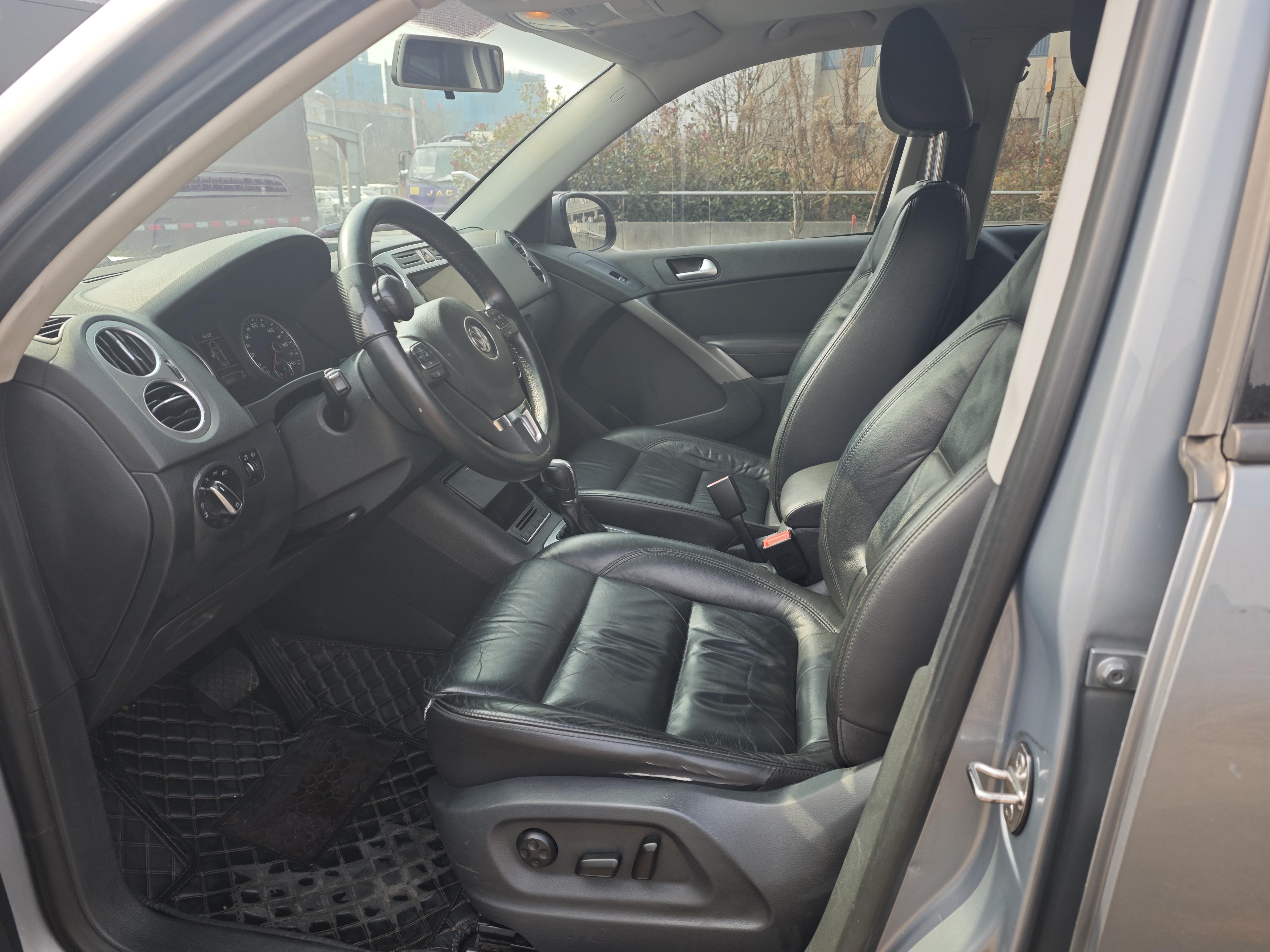 Volkswagen Tiguan 2013 thumb 11