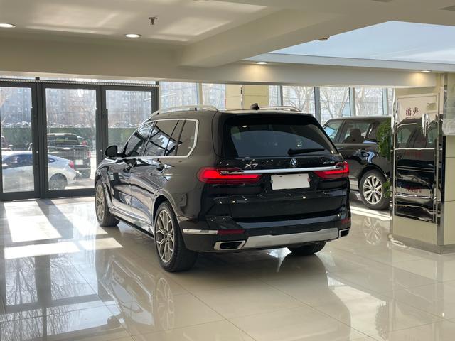 BMW X7 2020 thumb 3