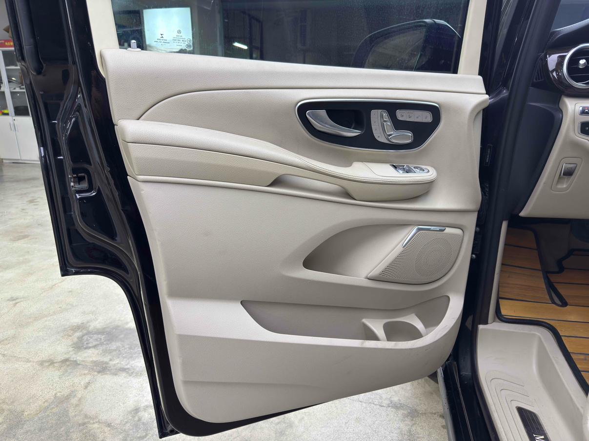 Mercedes-Benz V-Класс 2018 thumb 4