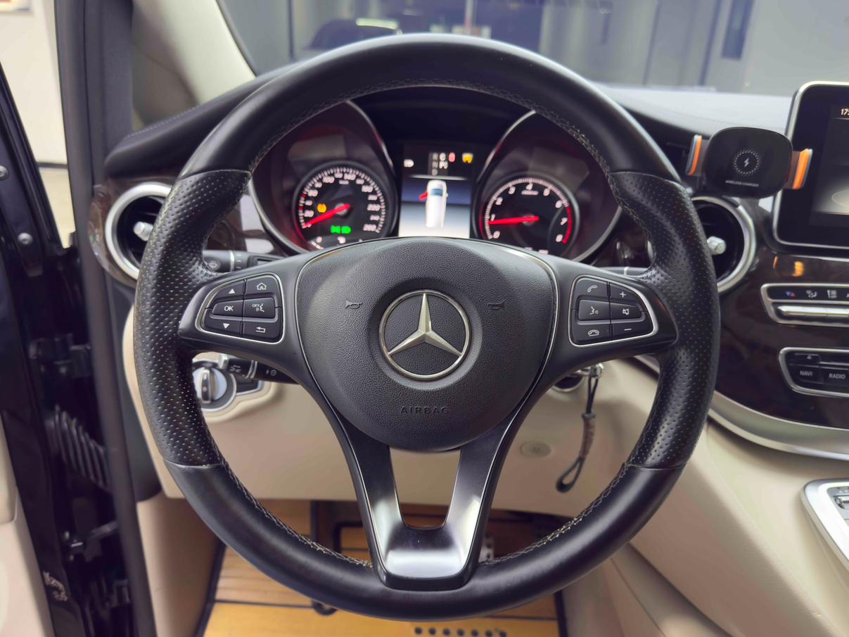 Mercedes-Benz V-Класс 2018 thumb 10