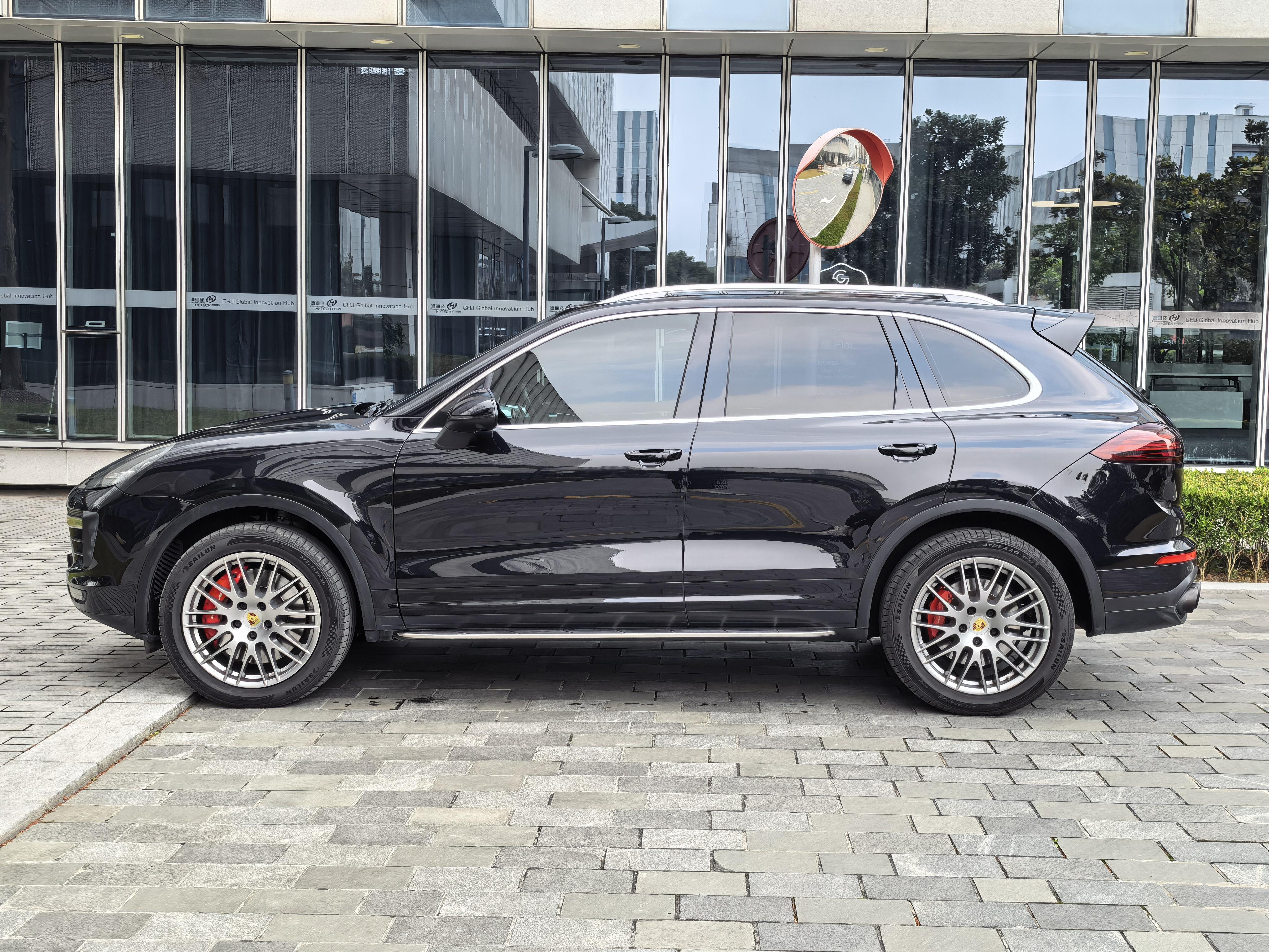 Porsche Cayenne 2017 thumb 2