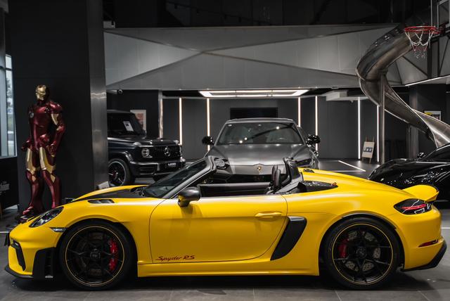 Porsche Cayman 2023 thumb 5